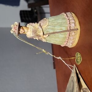 Louis Nichole Figurine